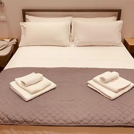 Guest house Holidays Rooms XX Settembre 228 La Spezia