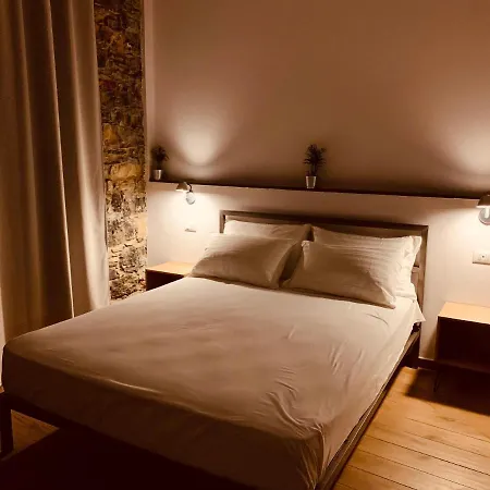 Holidays Rooms XX Settembre 228 La Spezia