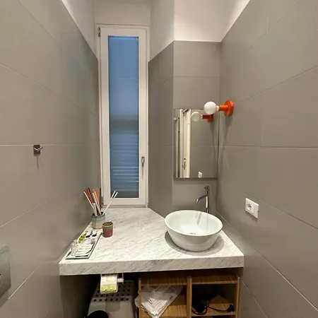 Holidays Rooms XX Settembre 228 La Spezia