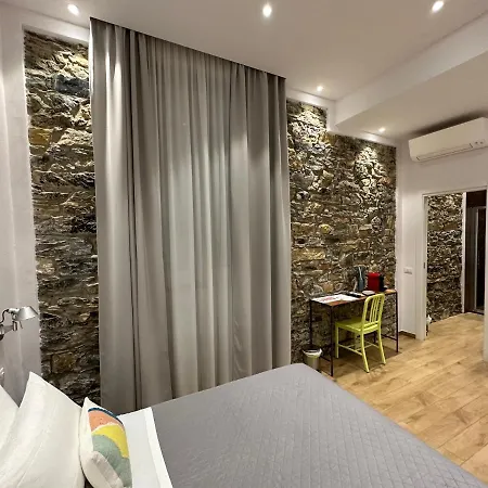 Pensjonat Holidays Rooms XX Settembre 228 La Spezia